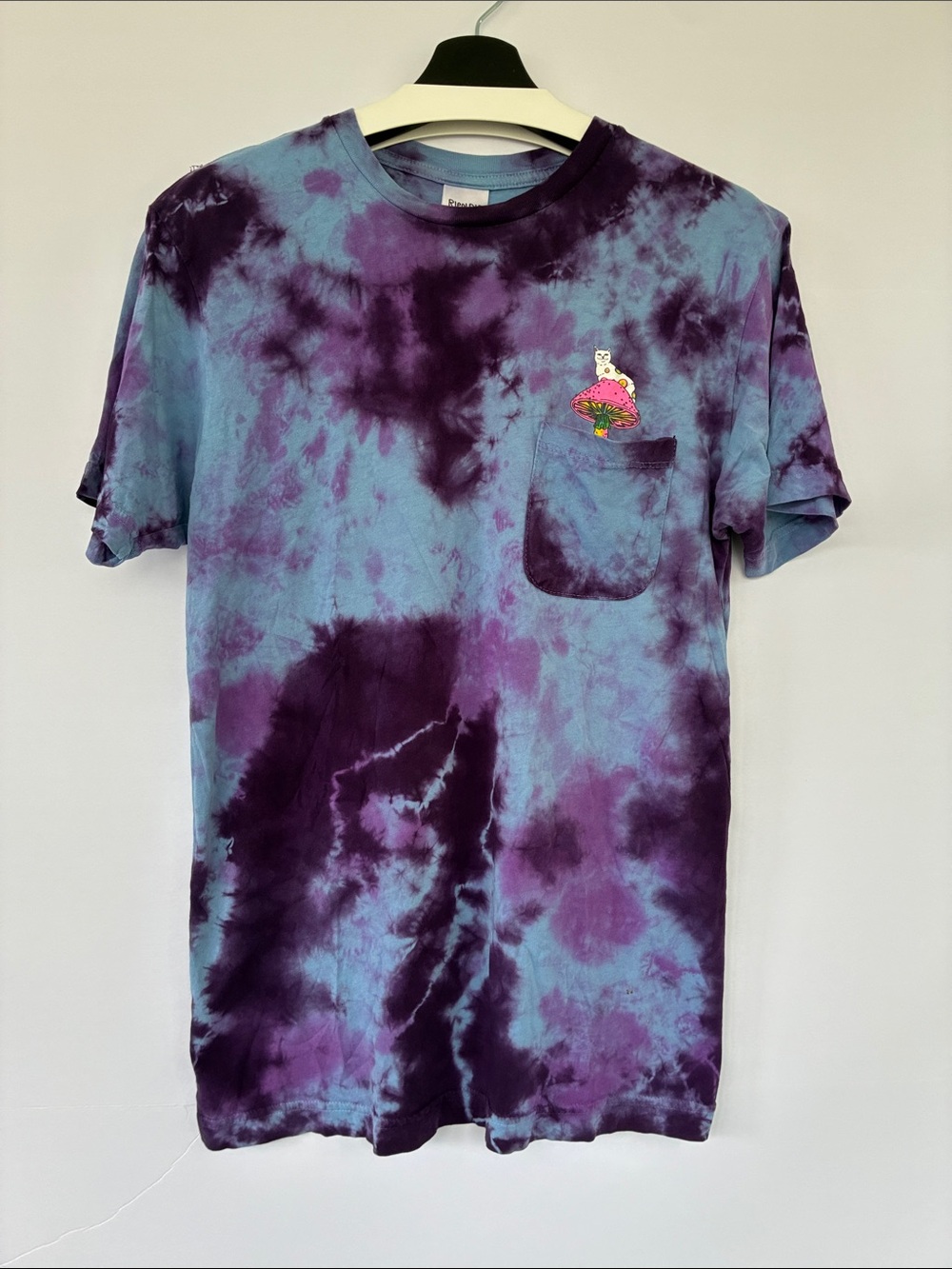 Ripndip Psychedelic Purple Acid Wash Pocket T-Shirt Mushroom Patch Medium